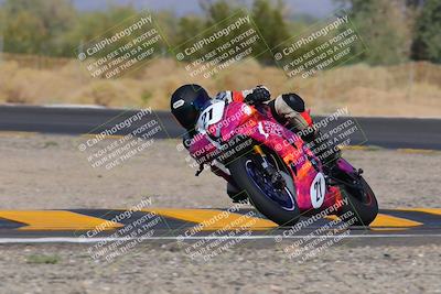 media/Oct-09-2022-SoCal Trackdays (Sun) [[95640aeeb6]]/Turn 3 (930am)/